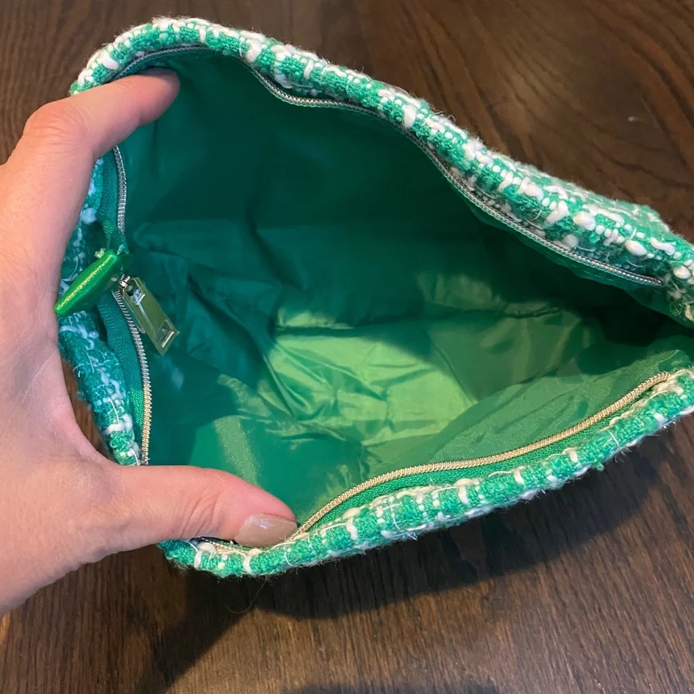 Mario Badescu clutch/cosmetic bag new